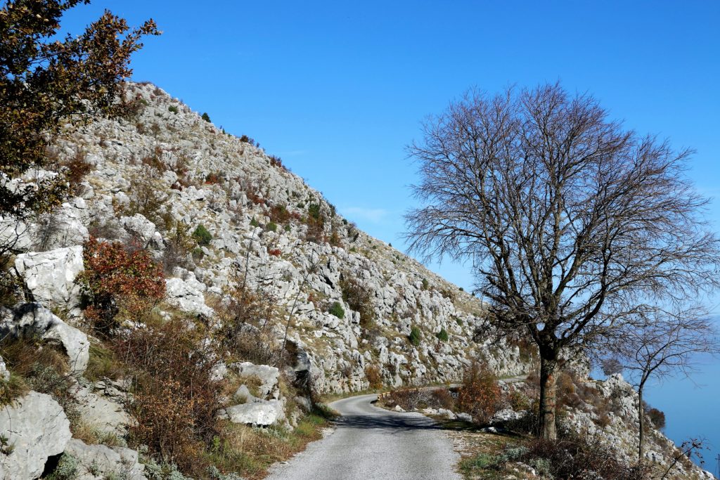 Krajina1b road Virpazar-Murići