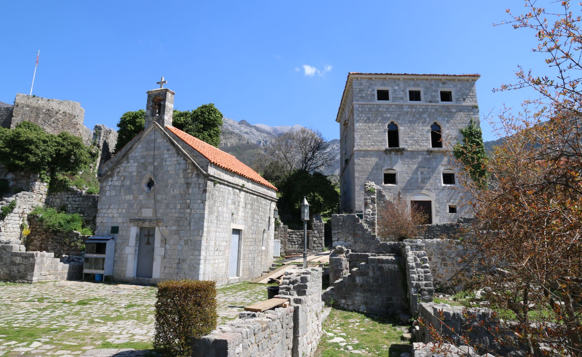 STARI BAR - A HISTORICAL ADVENTURE - Living in Montenegro :)