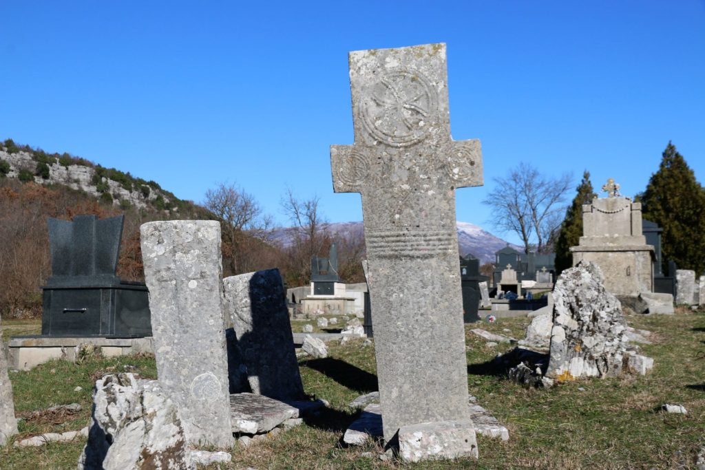 cemetery Helmica